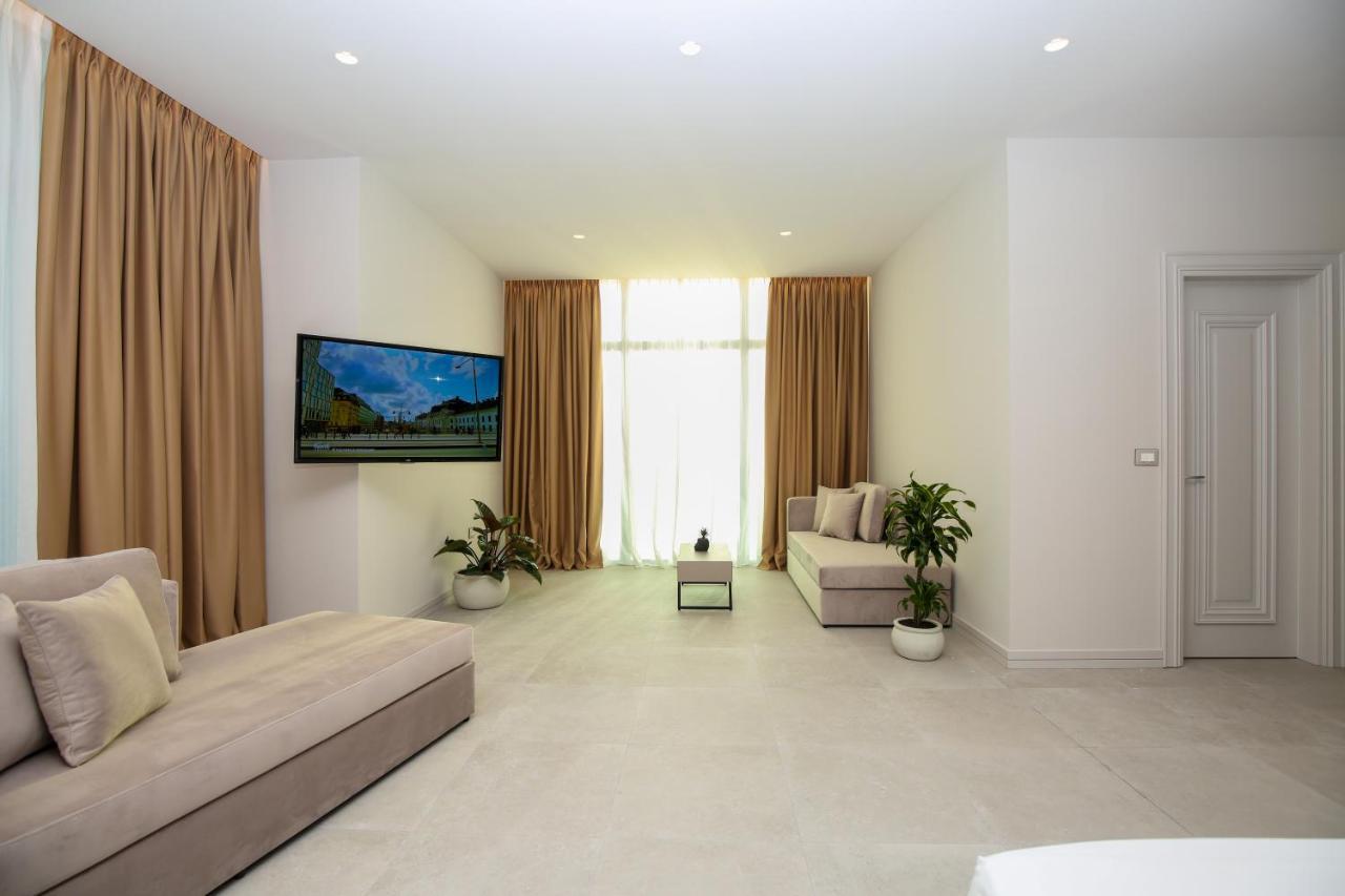 Hotel Toto & 4*
