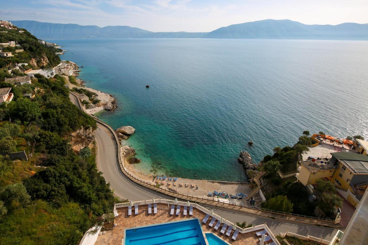 Hotel Toto & 4*